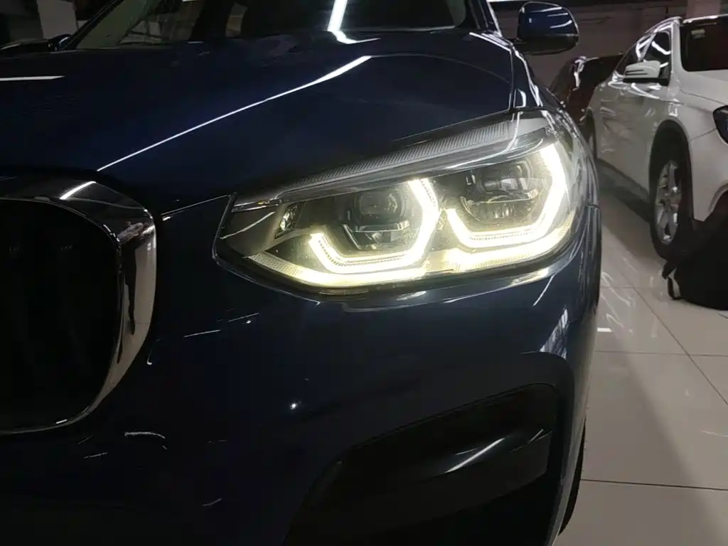 BMW X3 — миниатюра 24