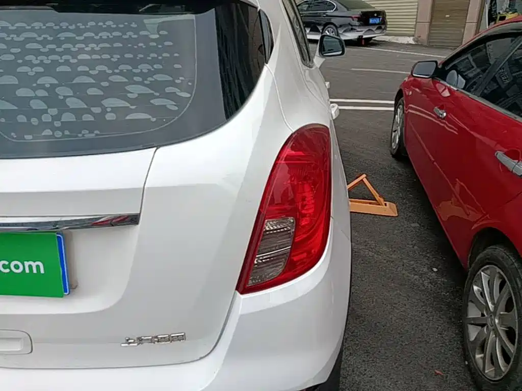 Buick Encore — миниатюра 8