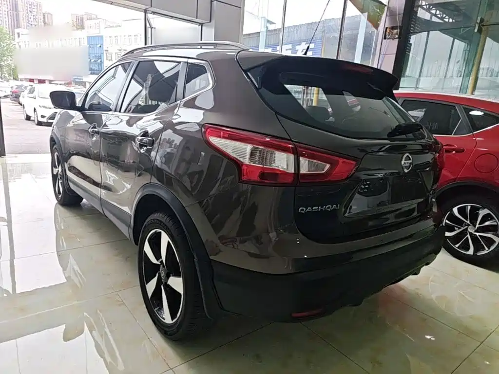 Nissan Qashqai — миниатюра 5