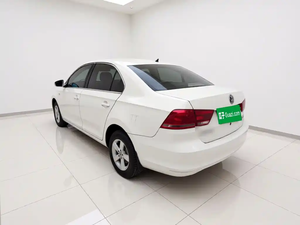Volkswagen Santana — миниатюра 4