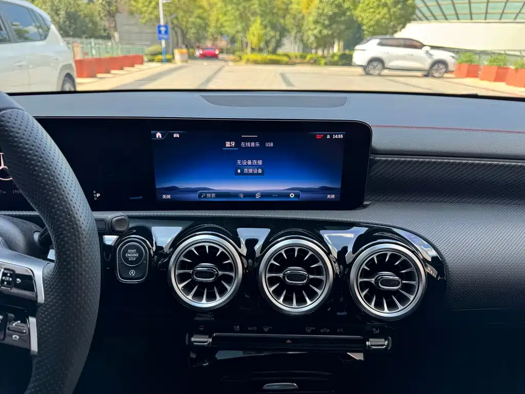 Mercedes-Benz A-Class — миниатюра 8