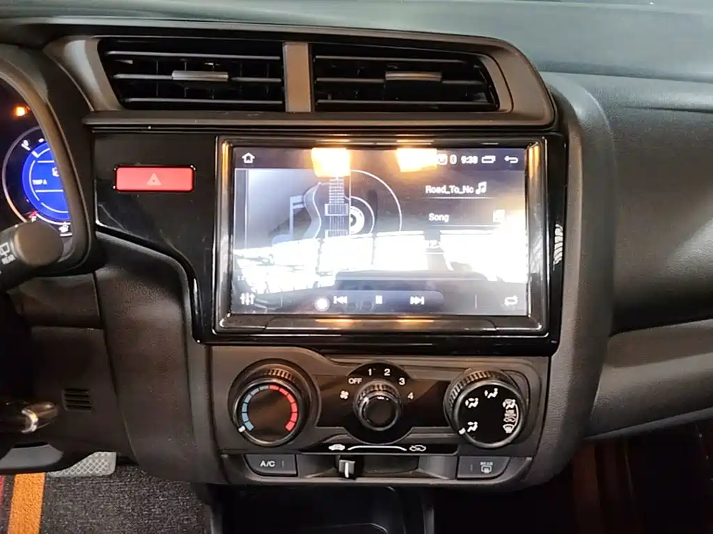 Honda Fit — миниатюра 13