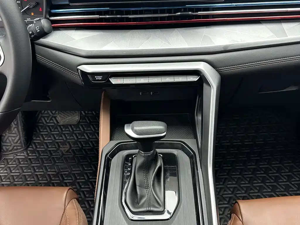 Geely Vision X6 — миниатюра 15