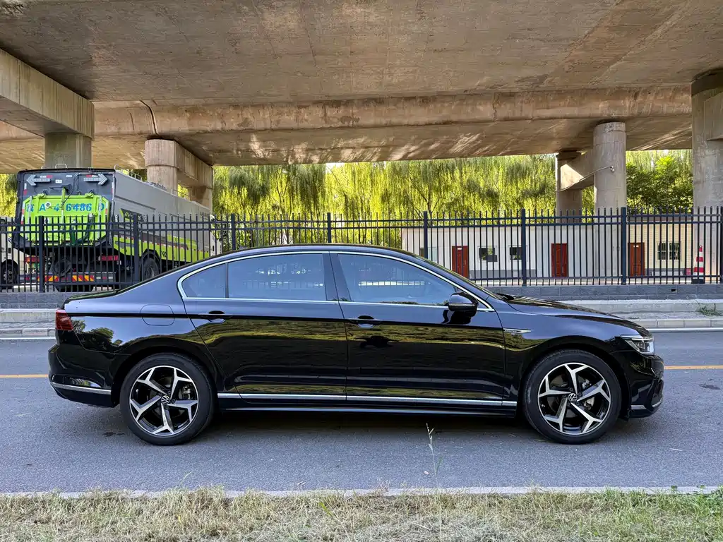 Volkswagen Magotan — миниатюра 4