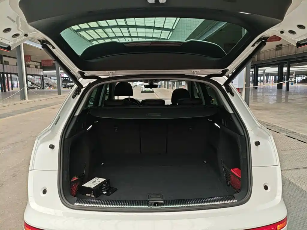 Audi Q5L — миниатюра 19