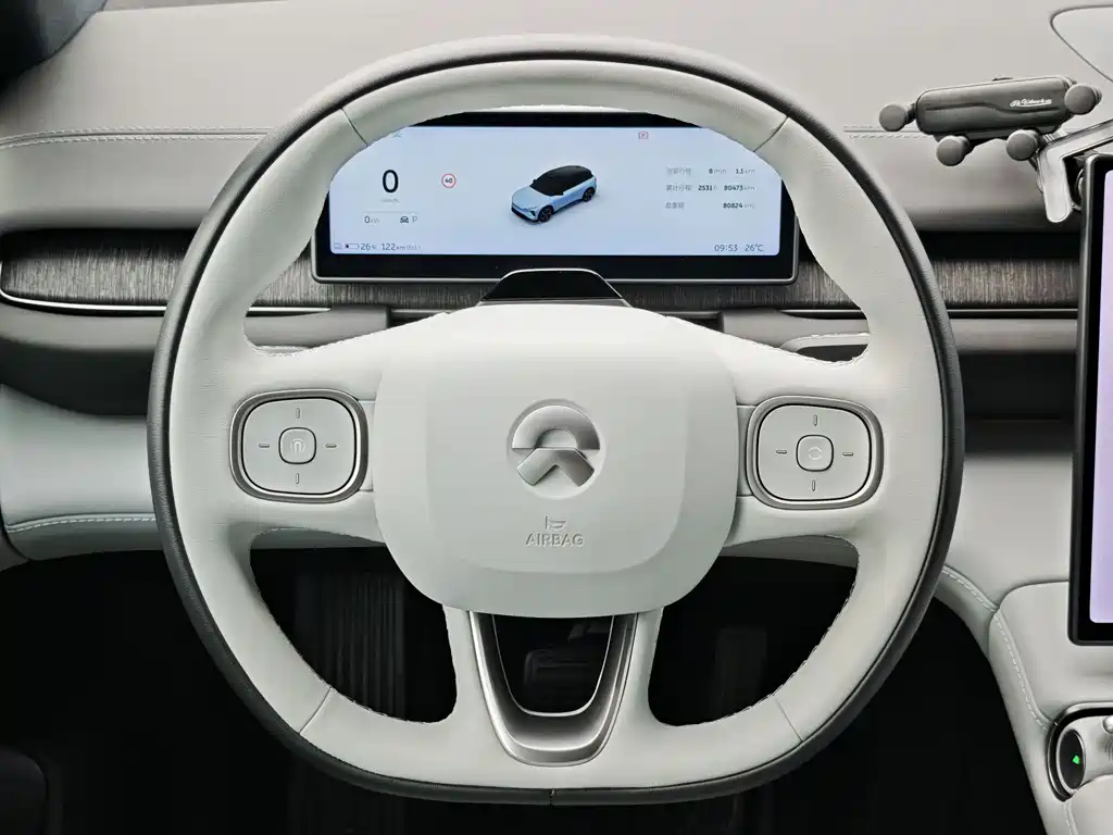 NIO ES6 — миниатюра 9