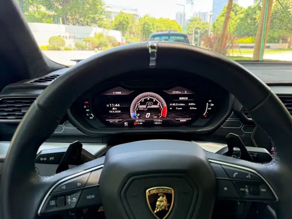 Lamborghini Urus — миниатюра 6