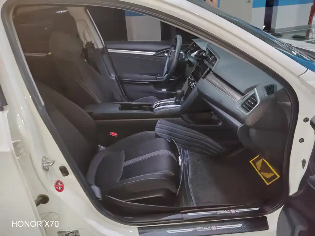 Honda Civic — миниатюра 8