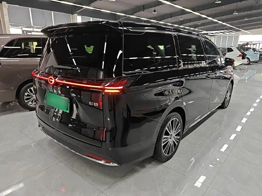 GAC Motor Trumpchi E8 PHEV — миниатюра 7