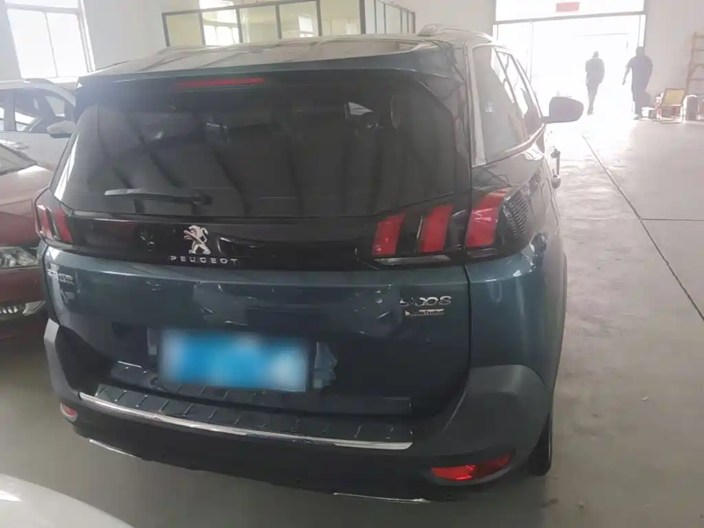 Peugeot 5008 — миниатюра 6