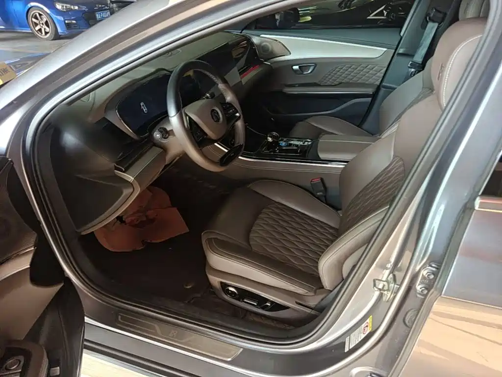 BYD Han — миниатюра 15