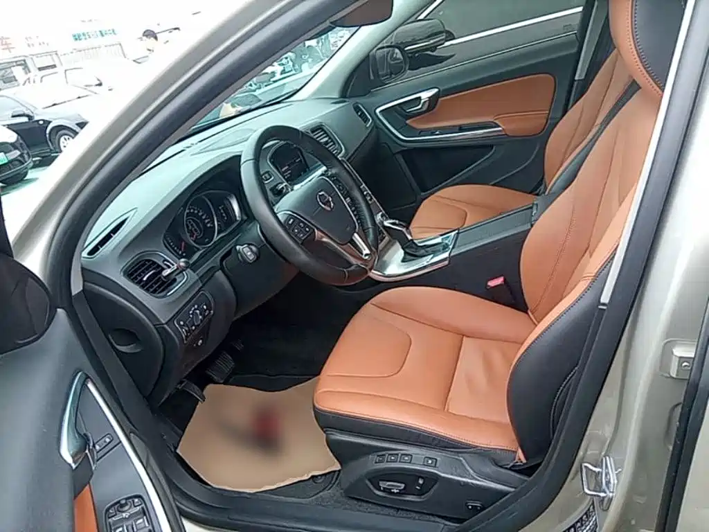 Volvo S60 — миниатюра 16