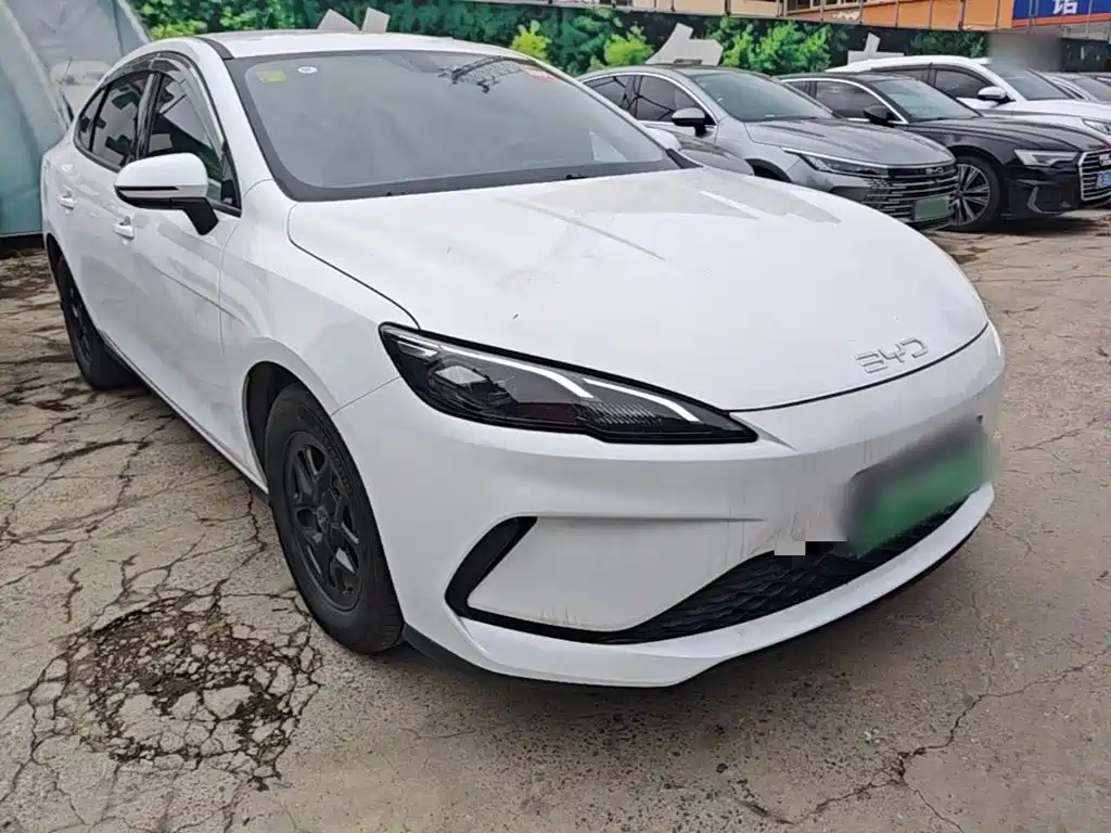 BYD Seal 05 DM-i — миниатюра 4