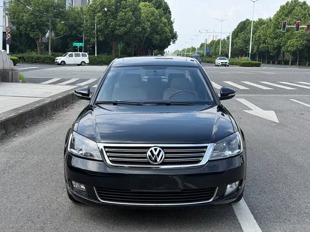 Volkswagen Passat Lingyu — миниатюра 2