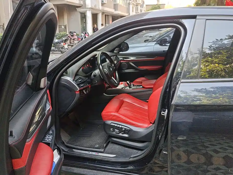 BMW X6 M — миниатюра 9