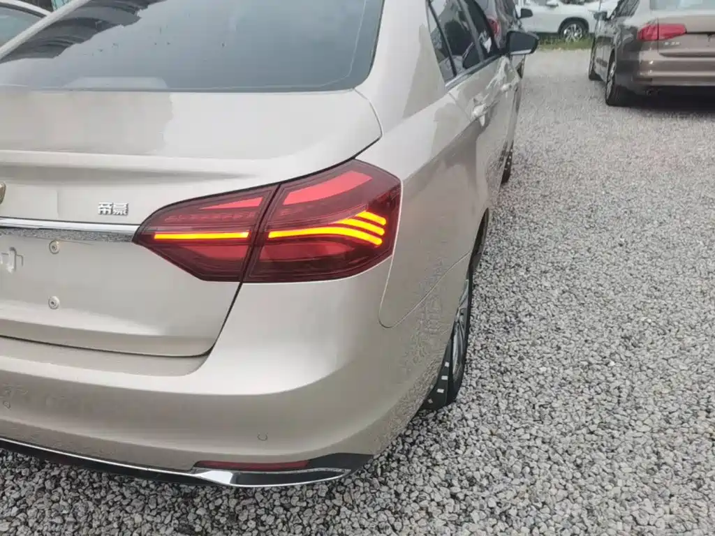 Geely Emgrand — миниатюра 8