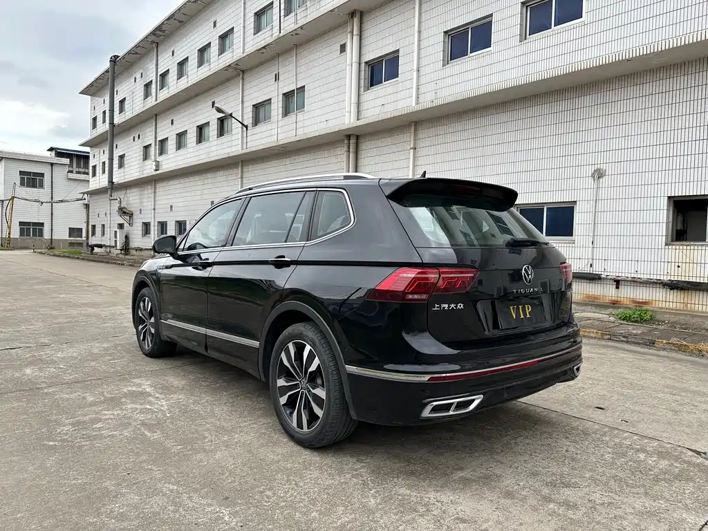 Volkswagen Tiguan L — миниатюра 20