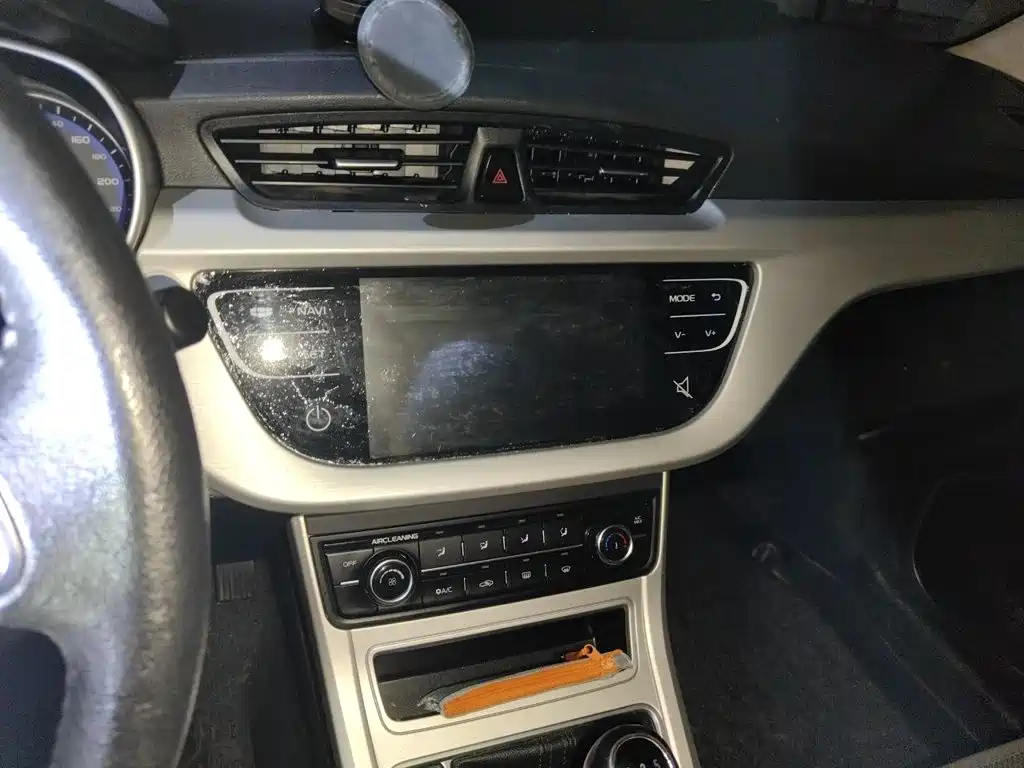 Geely Vision — миниатюра 9