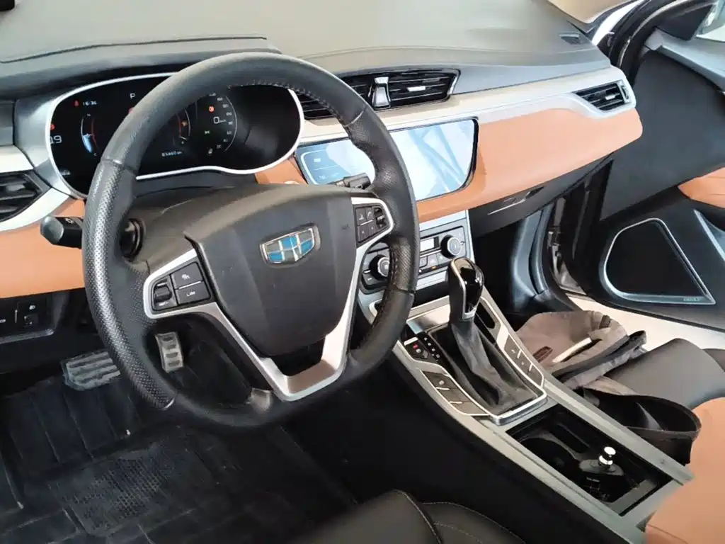 Geely Vision S1 — миниатюра 10