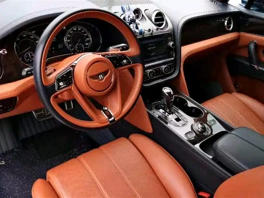 Bentley Bentayga 2017 6.0T Standard