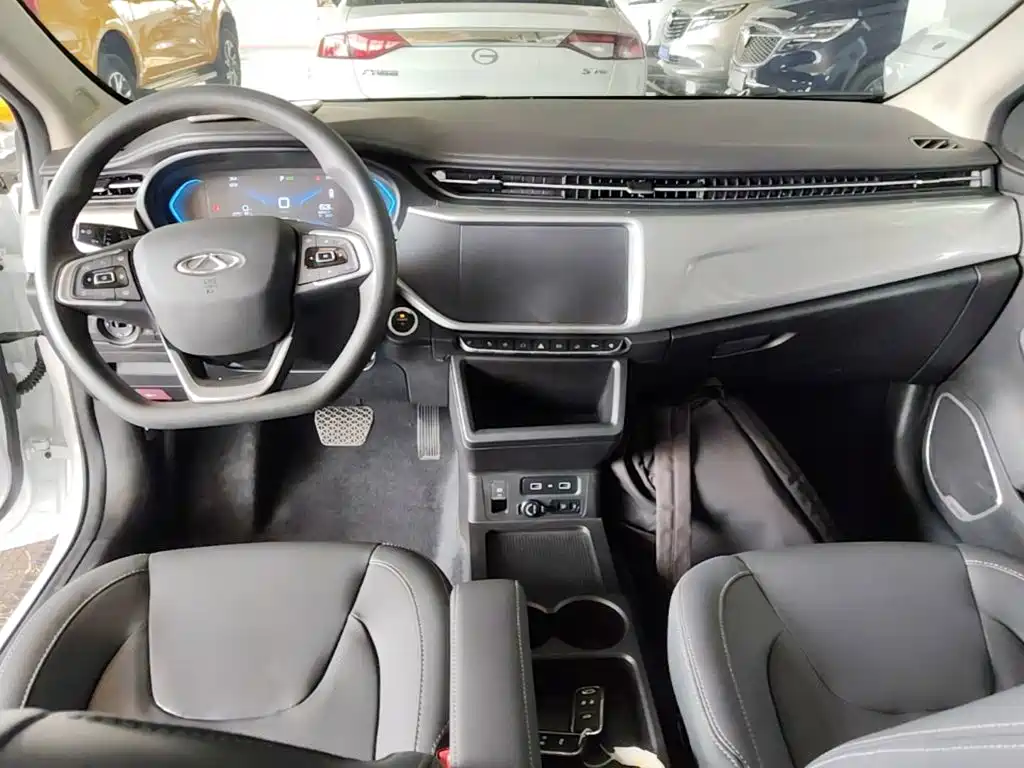 Chery New Energy Arrizo e — миниатюра 10