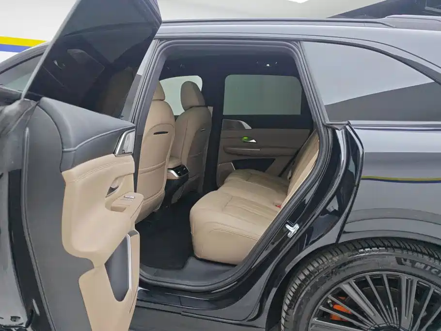 XPeng G9 — миниатюра 11
