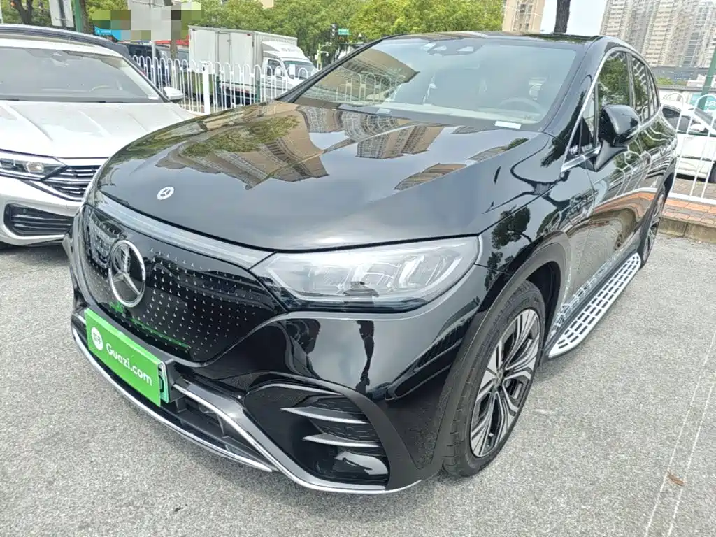 Mercedes-Benz EQE SUV — миниатюра 2