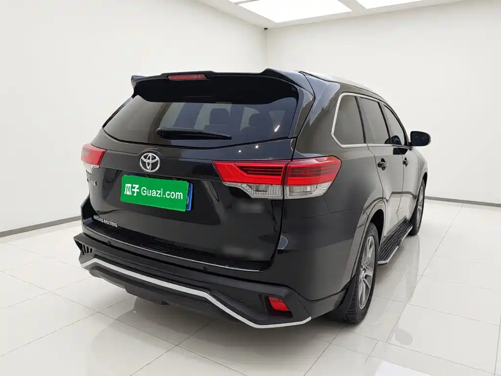 Toyota Highlander — миниатюра 6
