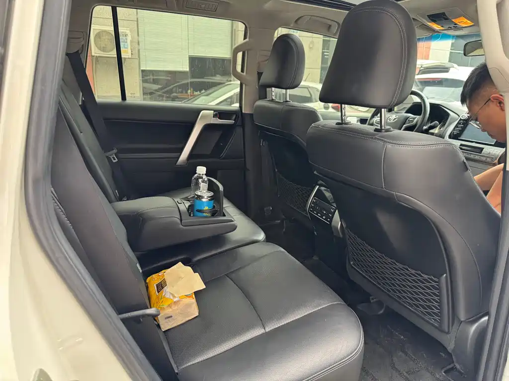 Toyota Prado — миниатюра 4