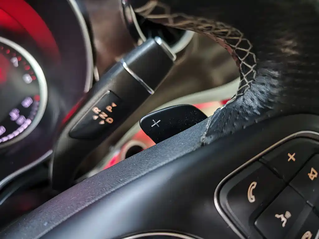 MERCEDES-BENZ V CLASS