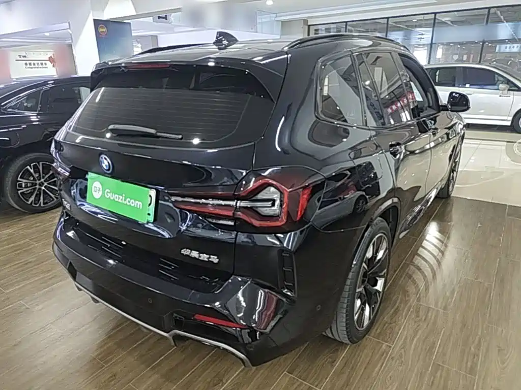 BMW iX3 — миниатюра 7
