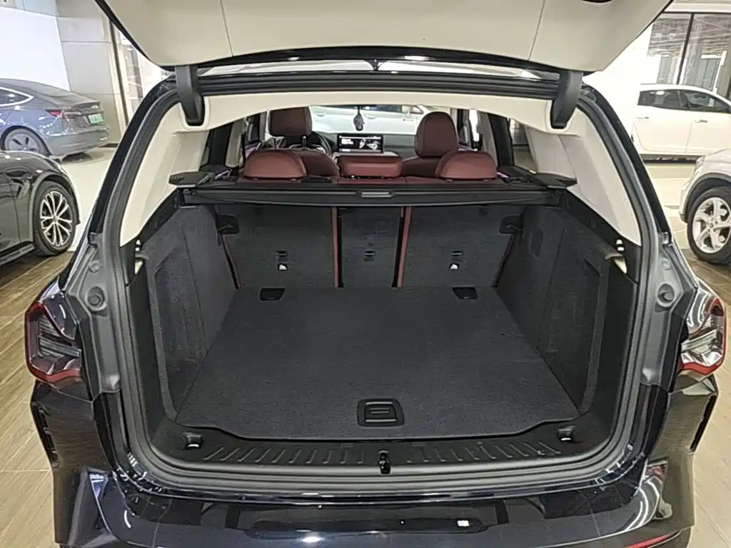 BMW iX3 — миниатюра 19