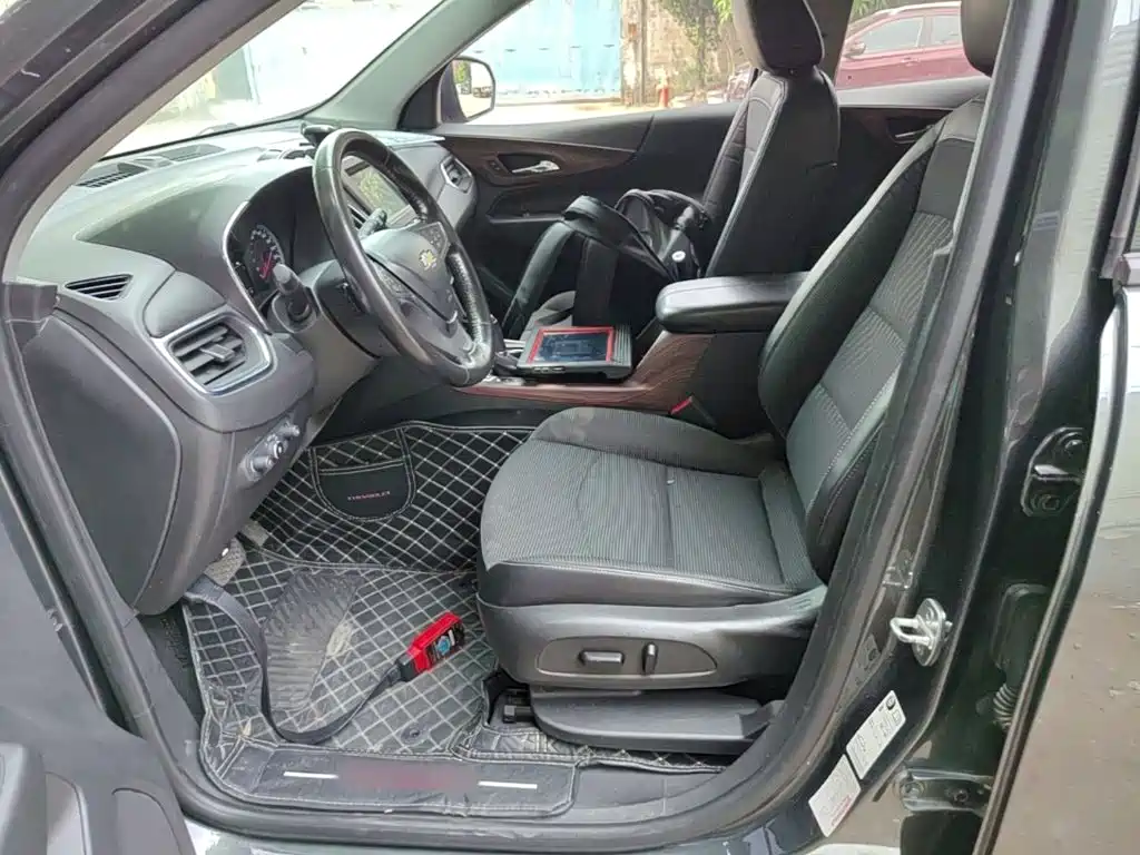 Chevrolet Equinox — миниатюра 15