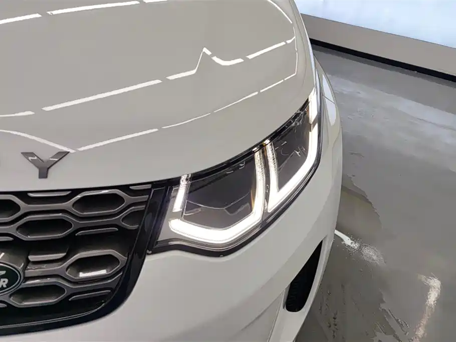 LAND ROVER DISCOVER SPORTS