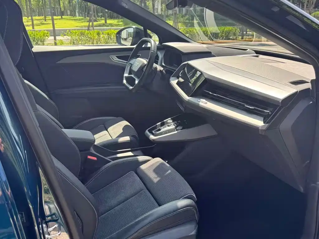 Audi Q5 e-tron — миниатюра 10
