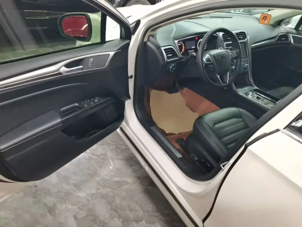 Ford Mondeo — миниатюра 16