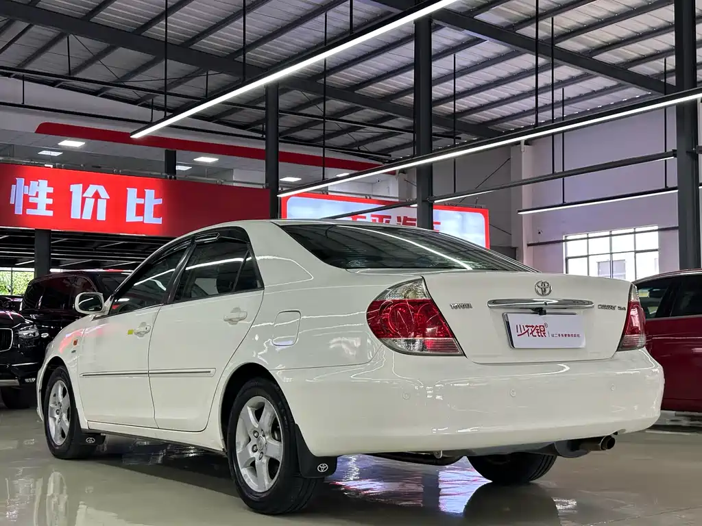 Toyota Camry 2005 2.4 Standard
