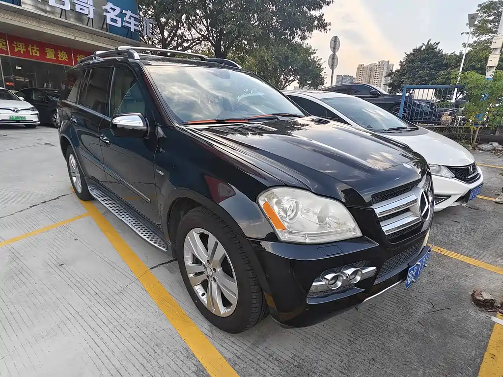 Mercedes-Benz GL-Class