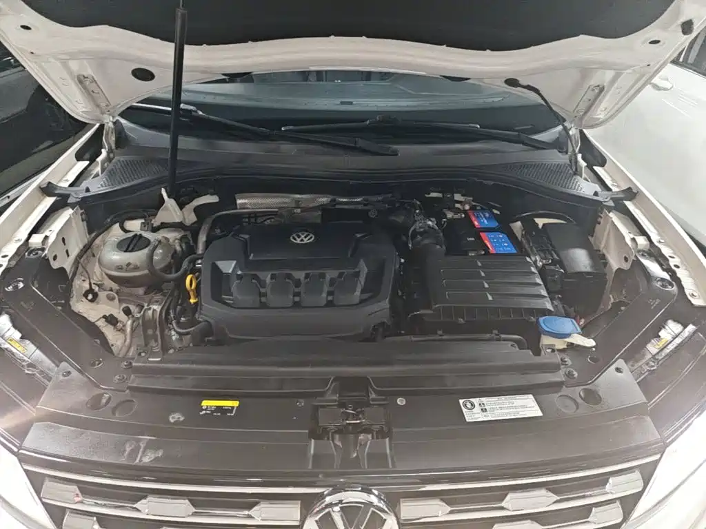 Volkswagen Tiguan L — миниатюра 20