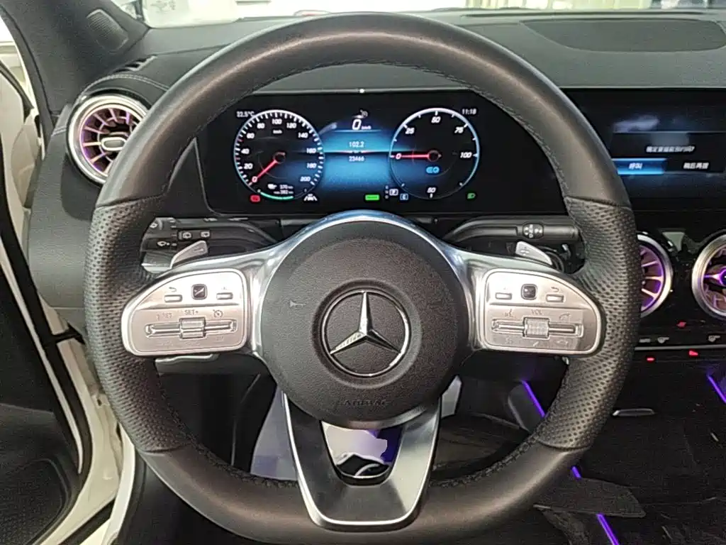 Mercedes-Benz EQA — миниатюра 11