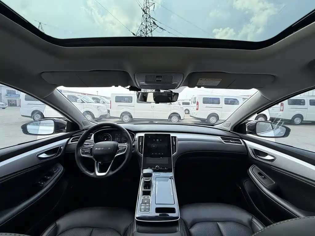 Roewe i6 MAX New Energy — миниатюра 11