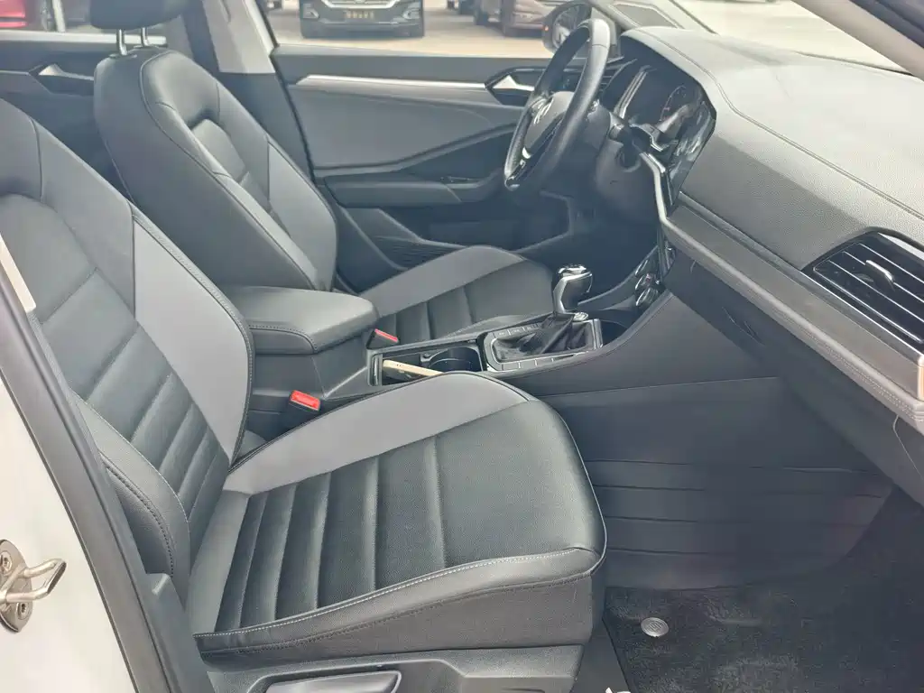 Volkswagen Sagitar — миниатюра 8