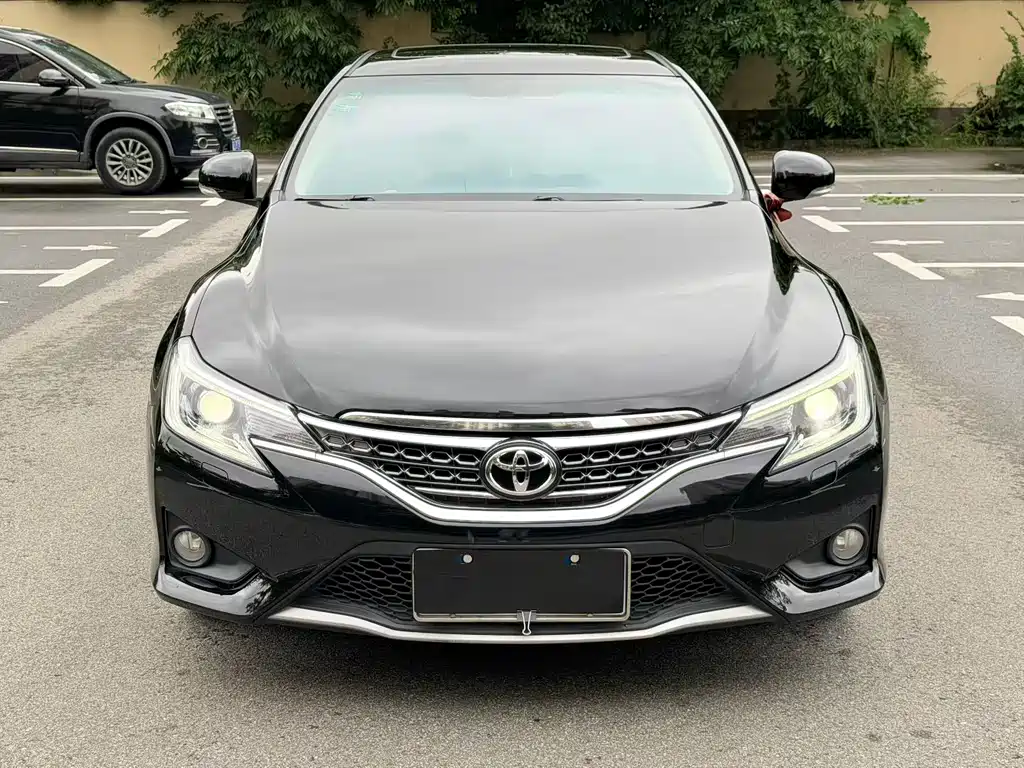 Toyota Reiz 2013 2.5V