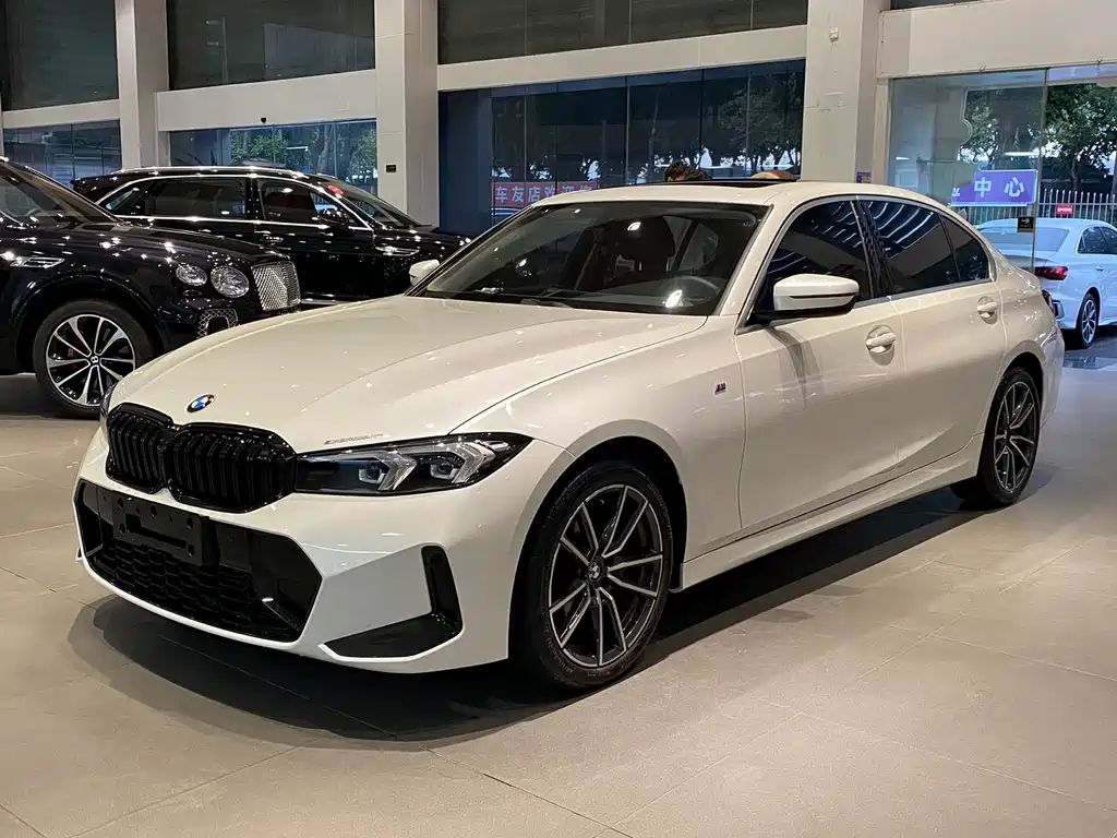 BMW 3 Series 2023