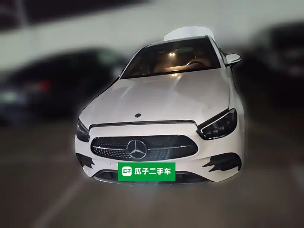 Mercedes-Benz E-Class — миниатюра 5