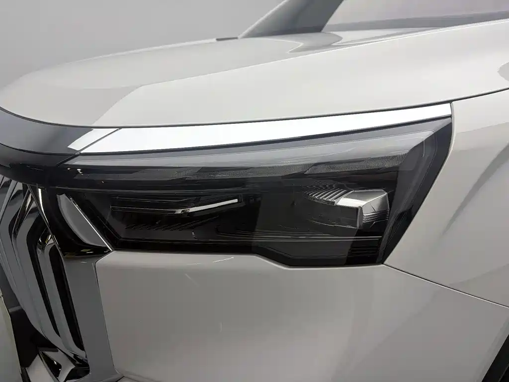 Geely Haoyue L — миниатюра 10