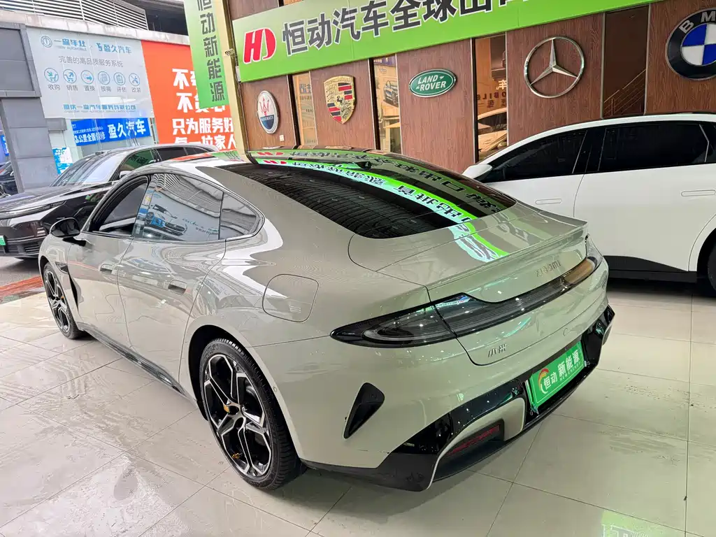 XIAOMI CAR XIAOMI SU7