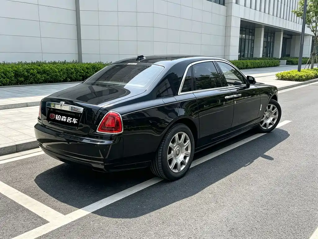 Rolls-Royce Ghost — миниатюра 3