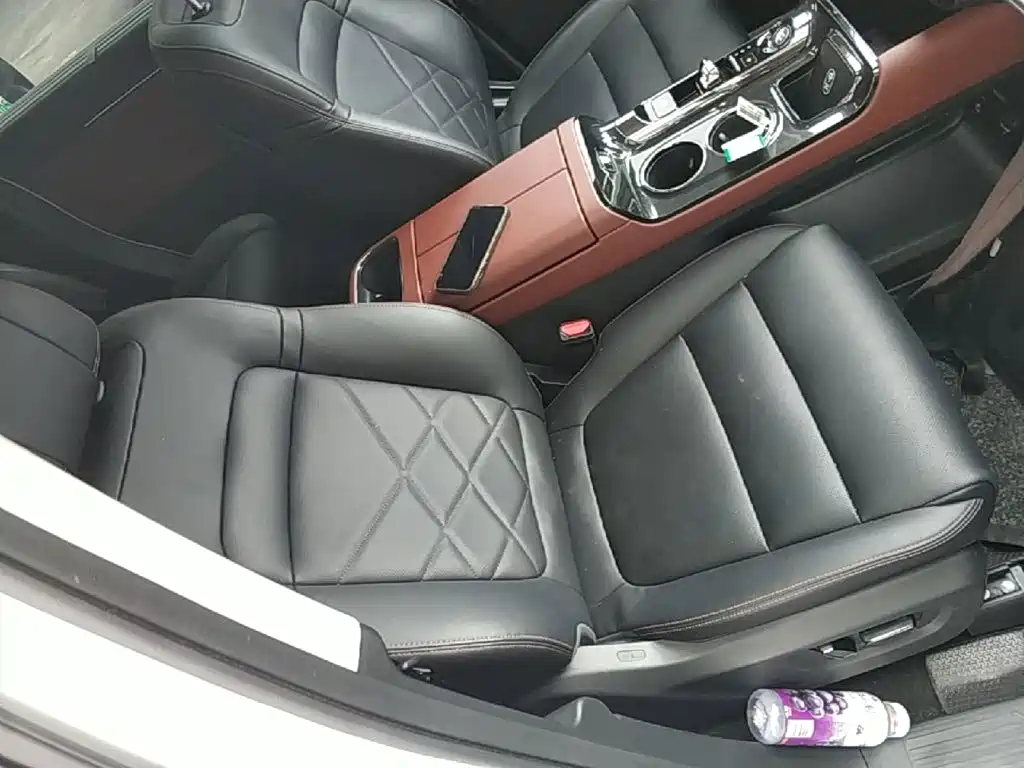 GAC Motor 传祺E8 PHEV — миниатюра 25