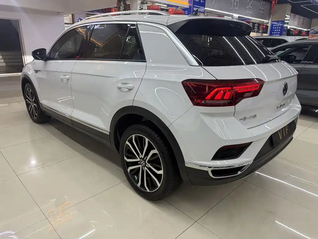 Volkswagen T-Roc — миниатюра 4